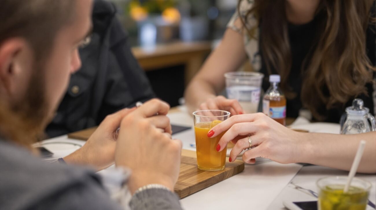 Smaaktesten van eten en drinken